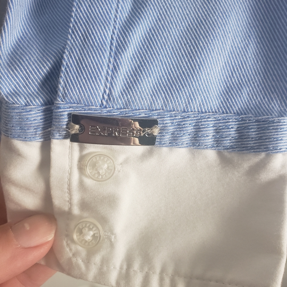 Express The Essential Shirt Blue and White Button Down - Picture 4 of 11